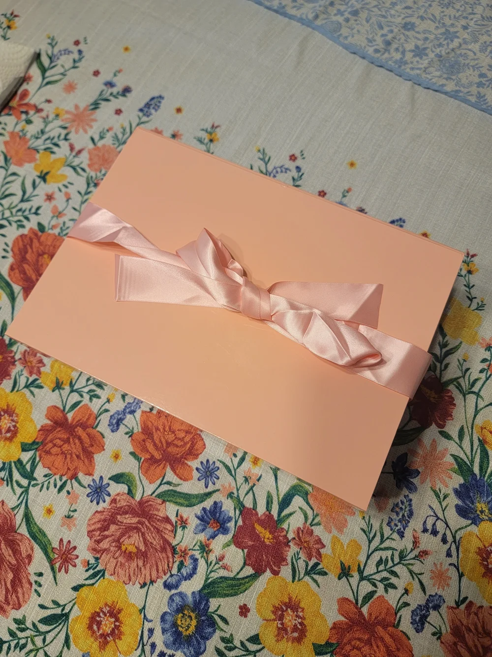 Baby Pink Magnetic Top Gift Box With Ribbon